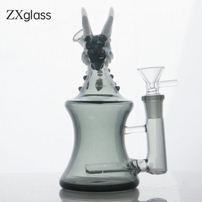 handmade-dragon-glass-rigs-show